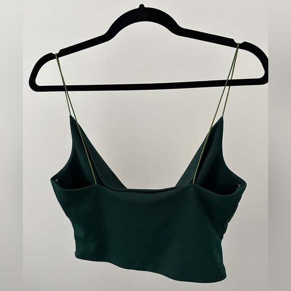 🔴 5/15$ Dark green crop - Picture 2 of 3